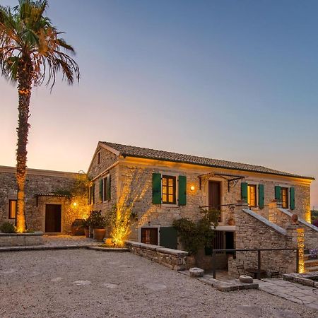Kiparissi Villa Kourtaiika Dış mekan fotoğraf