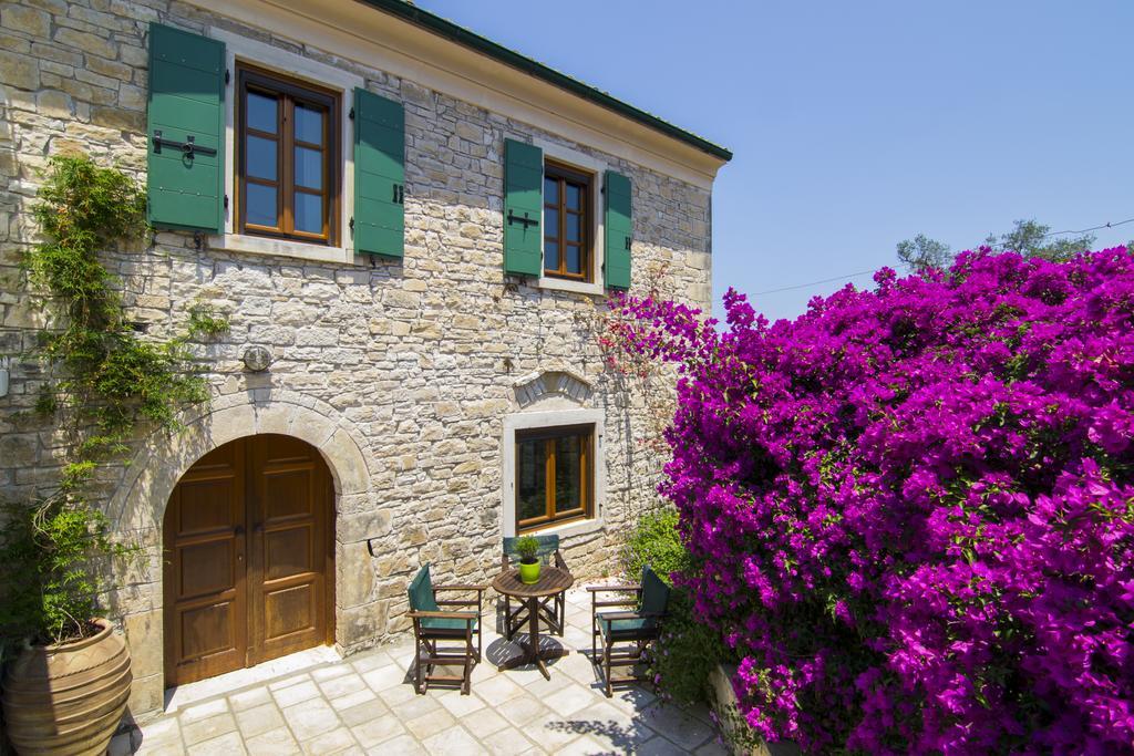 Kiparissi Villa Kourtaiika Dış mekan fotoğraf
