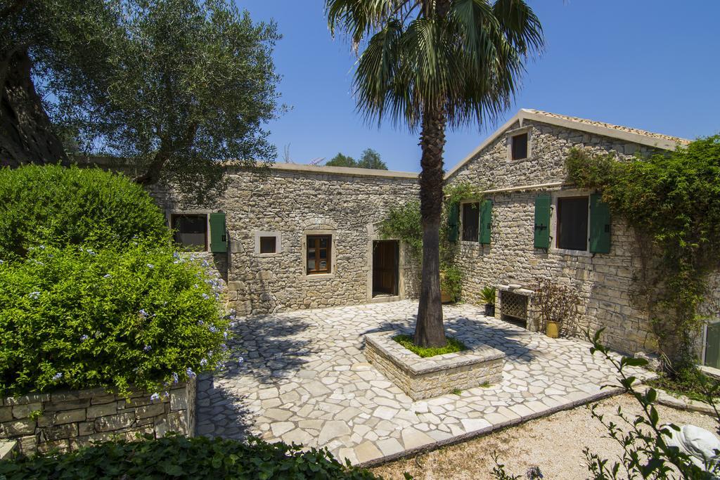 Kiparissi Villa Kourtaiika Dış mekan fotoğraf
