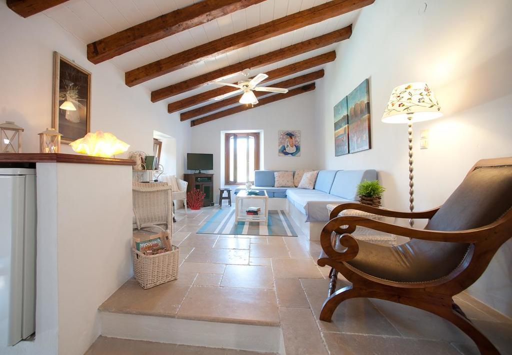 Kiparissi Villa Kourtaiika Dış mekan fotoğraf
