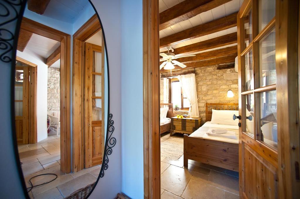 Kiparissi Villa Kourtaiika Dış mekan fotoğraf